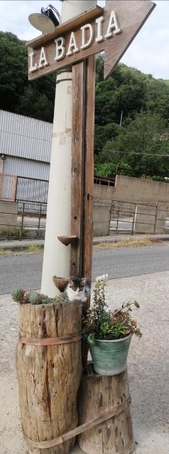 فندق La Badia مسينا المظهر الخارجي الصورة