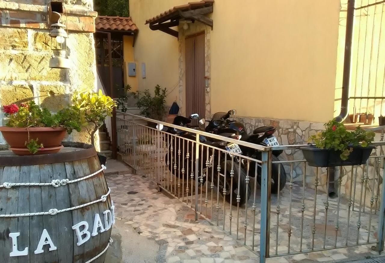 فندق La Badia مسينا المظهر الخارجي الصورة